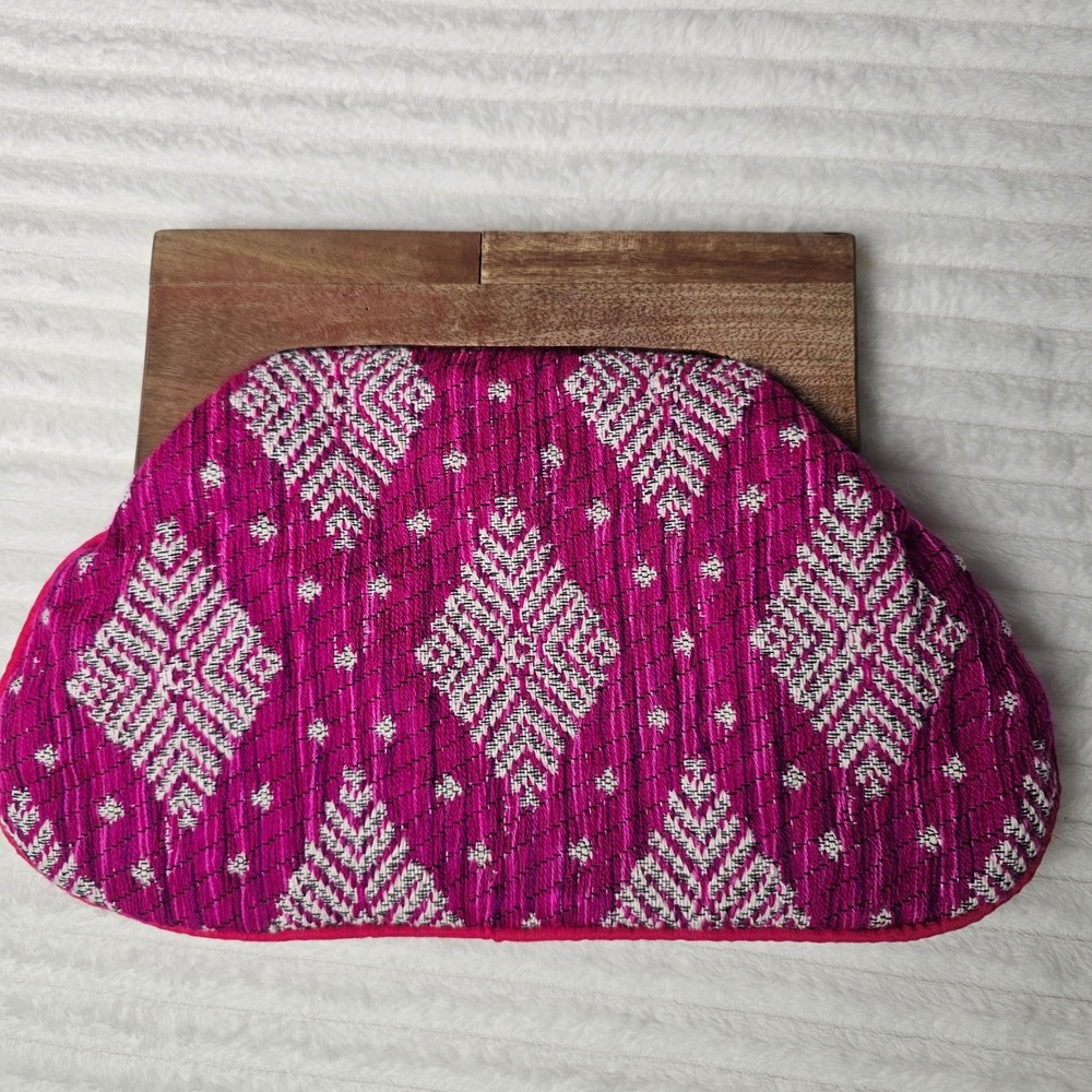 Chloe & Lex Women Wood Frame Beaded Clutch OS Pink Geometric Boho Artisan‎